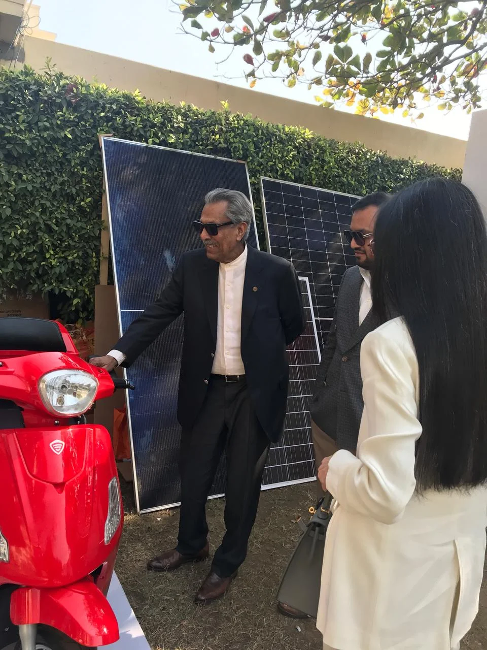 Kidney Center Brunch Lights Up Beach Luxury Hotel gallery image 3