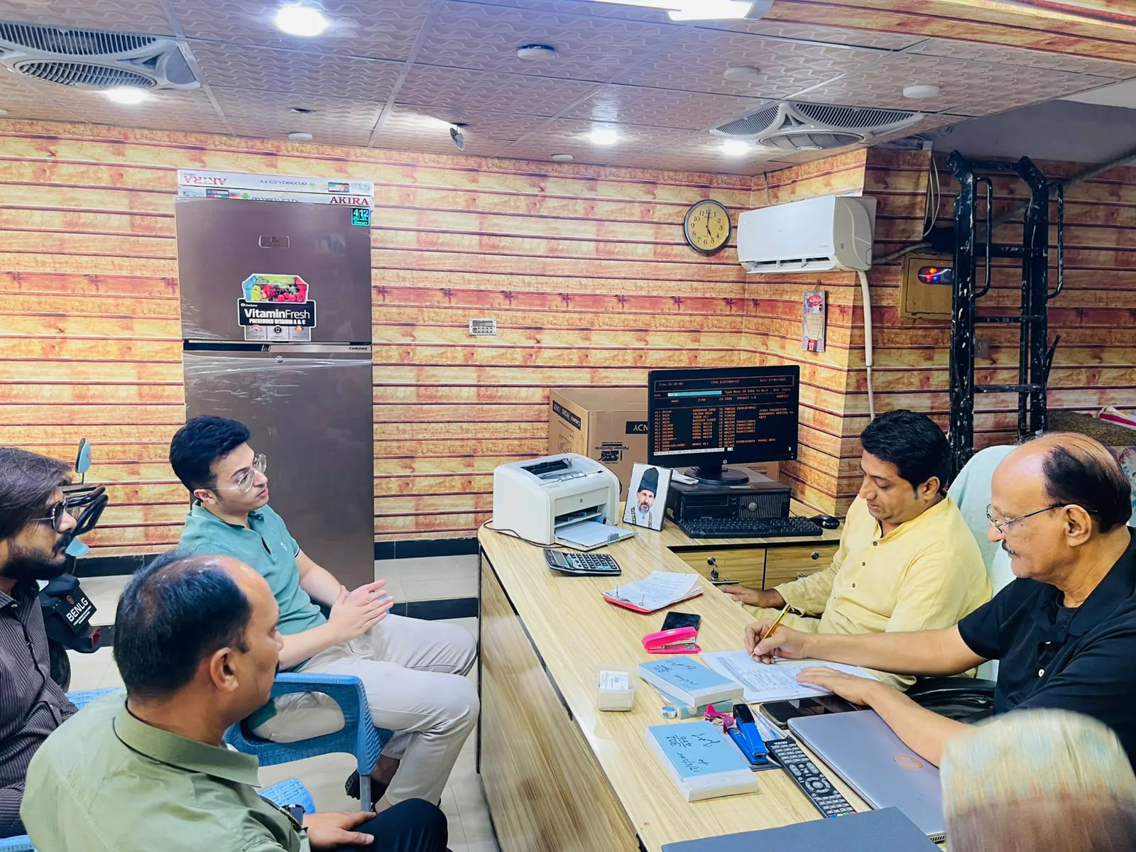 Crown Benling Electric Mobility Visits Dealerships in Karachi gallery image 13