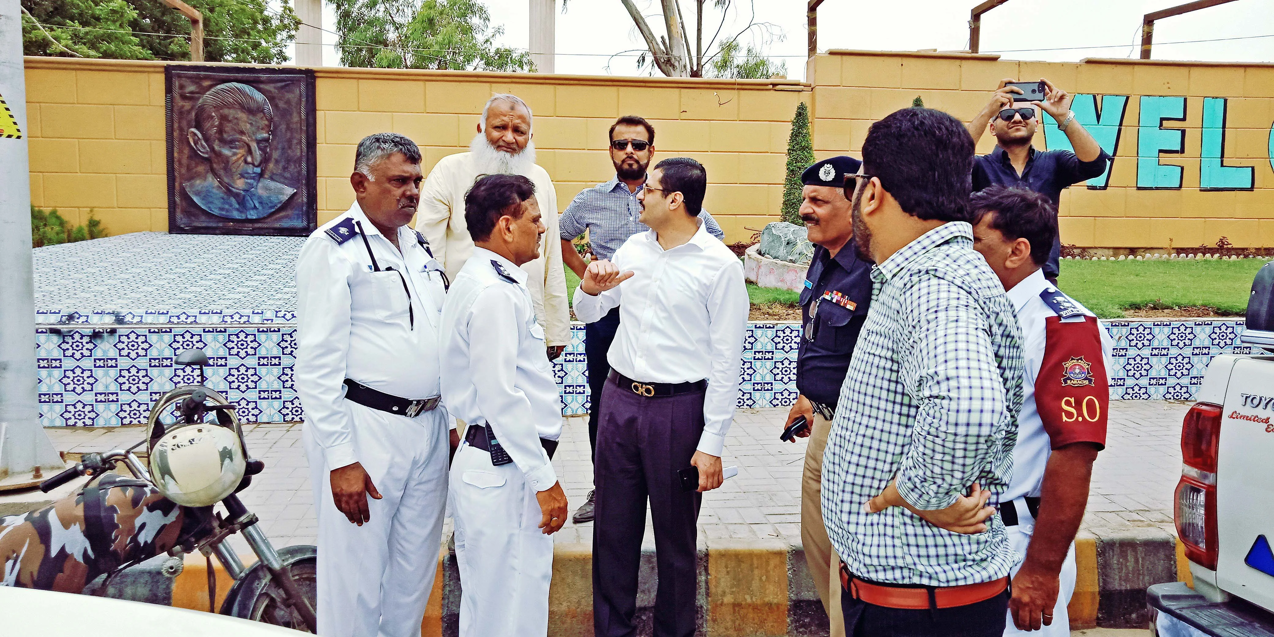 Salute to Karachi Police for Enforcing Helmet Safety gallery image 14