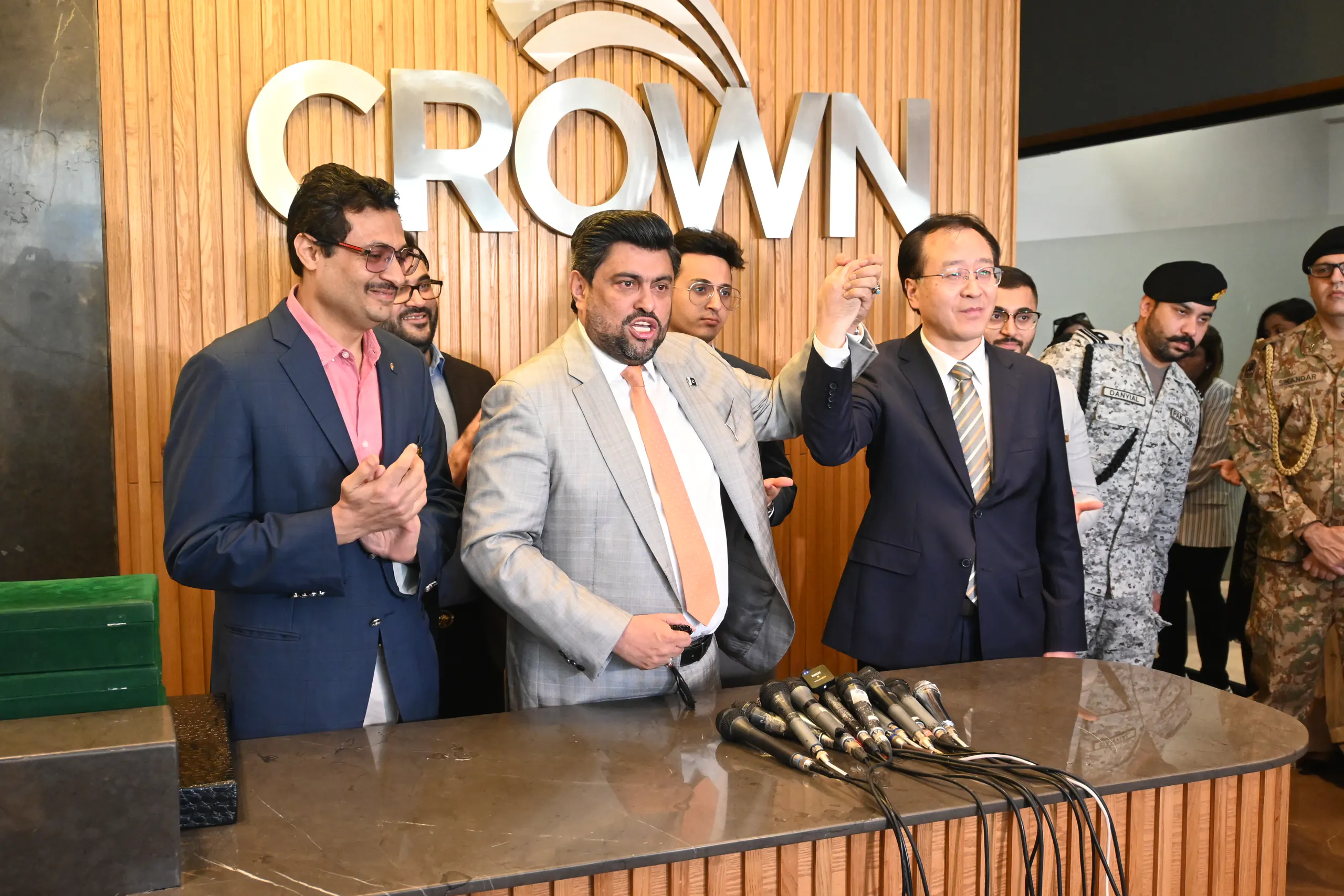 Crown Group Industrial Park Welcomes Governor Sindh Kamran Tessori and Chinese Consul General Yang Yundong gallery image 11